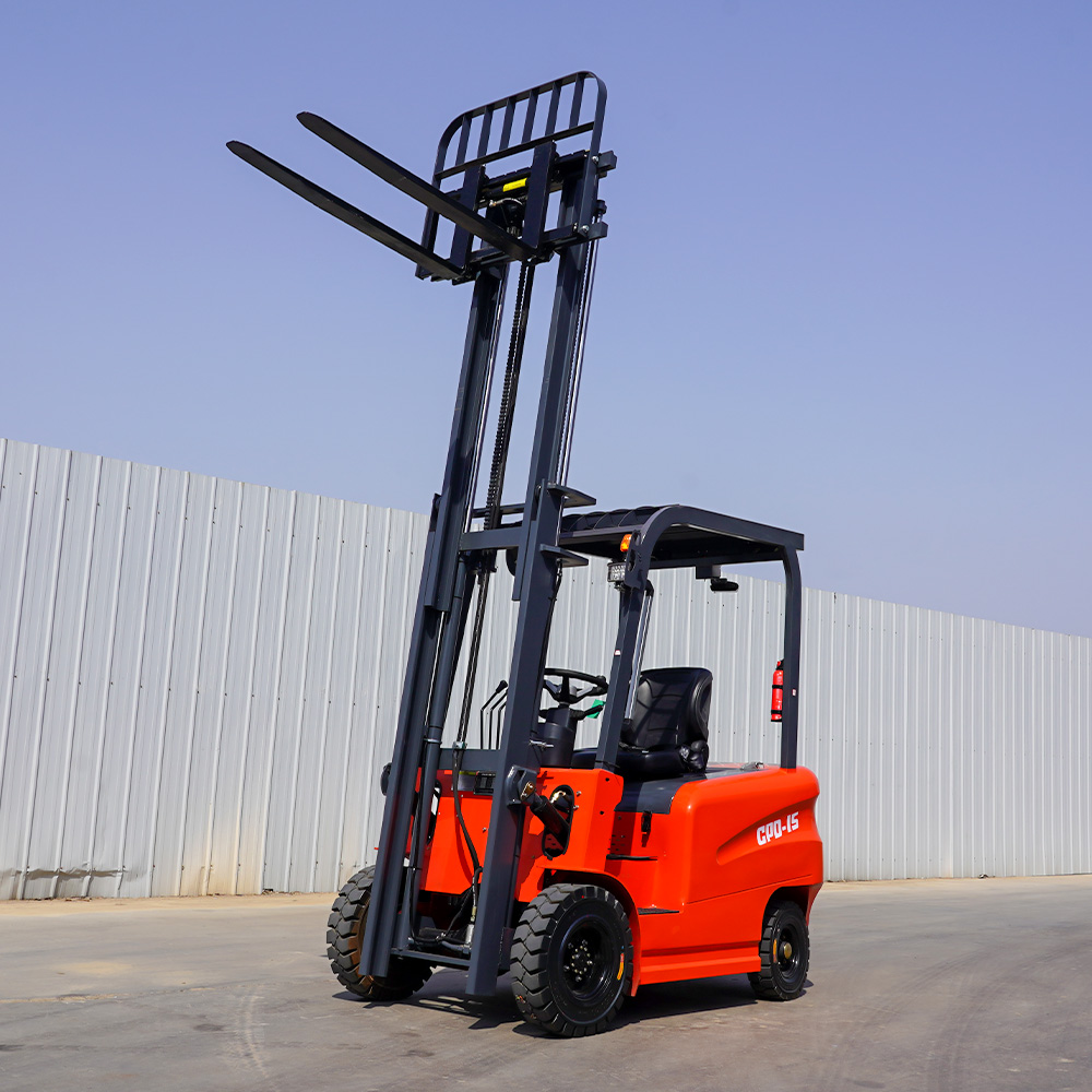 Key Features to Consider When Choosing an Electric Forklift for Your Business